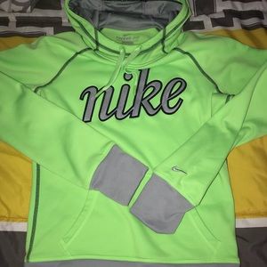 Like New Nike Therma Fit Hooded Sweatshirt